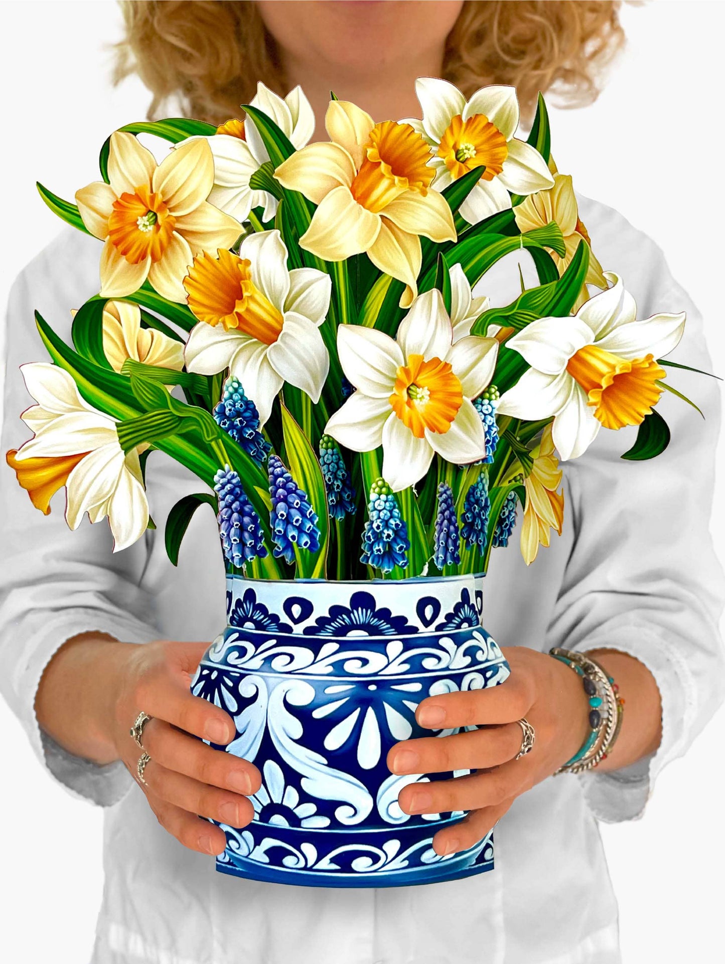 FreshCut Paper LLC - English Daffodils (8 Pop-up Greeting Cards)