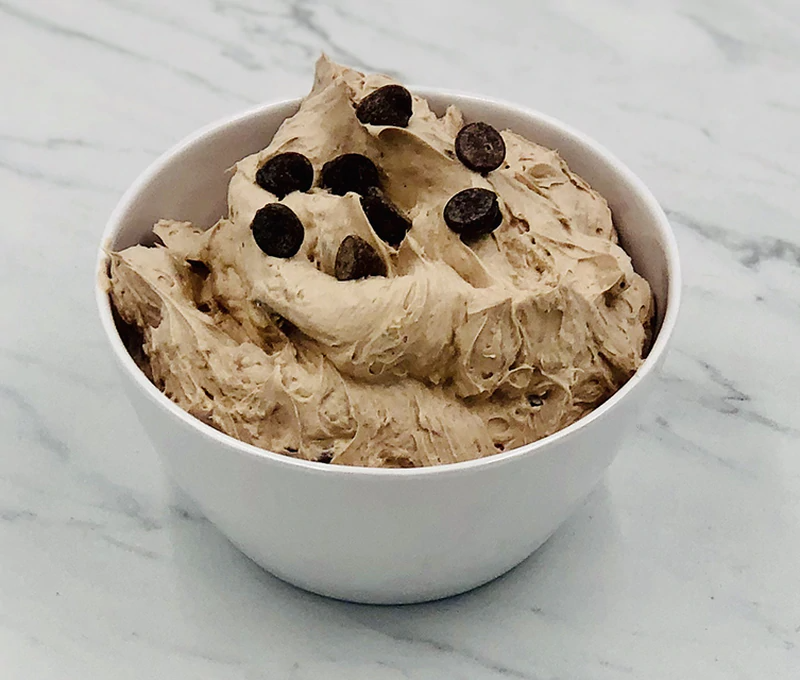 Carmie's Kitchen - Chocolate Chip Cookiedough Cheesecake Dip